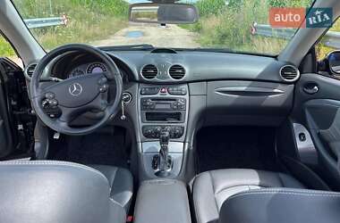 Кабриолет Mercedes-Benz CLK-Class 2004 в 