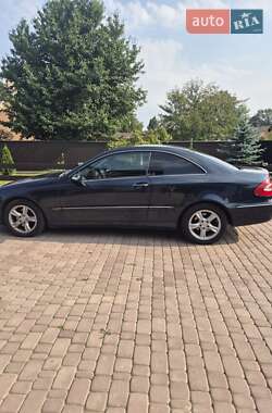 Купе Mercedes-Benz CLK-Class 2004 в 