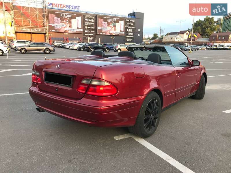 Кабриолет Mercedes-Benz CLK-Class 2001 в Киеве