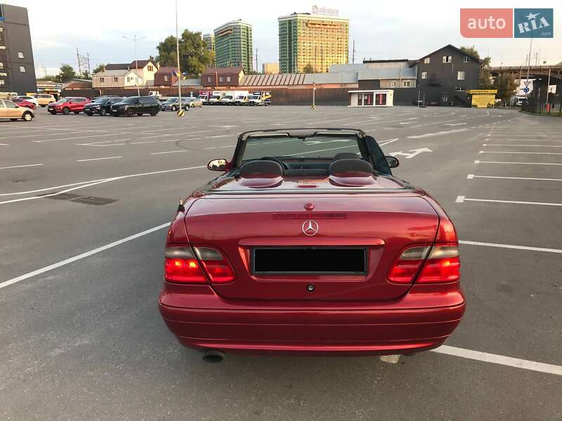 Кабриолет Mercedes-Benz CLK-Class 2001 в Киеве