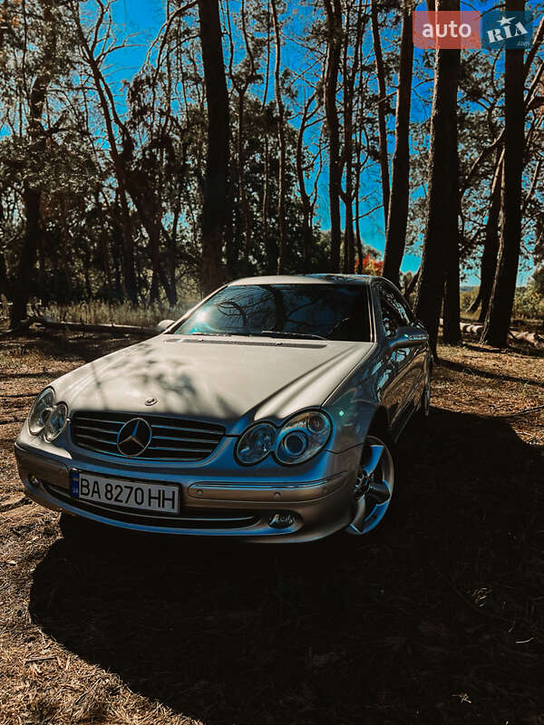 Mercedes-Benz CLK-Class 2004