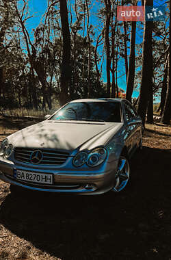 Купе Mercedes-Benz CLK-Class 2004 в 
