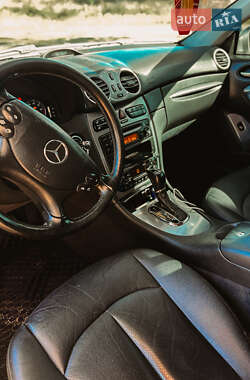 Купе Mercedes-Benz CLK-Class 2004 в 