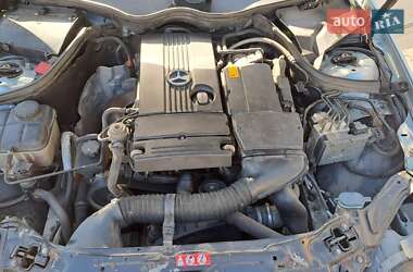 Купе Mercedes-Benz CLK-Class 2006 в 