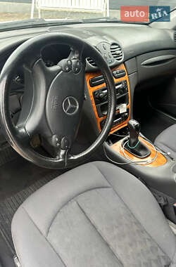 Купе Mercedes-Benz CLK-Class 2002 в 