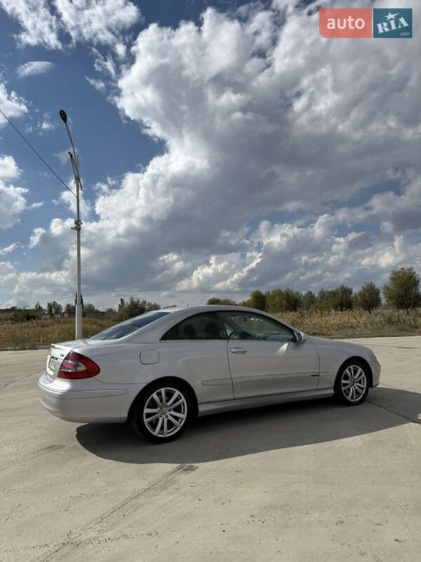 Купе Mercedes-Benz CLK-Class 2002 в Ізмаїлі