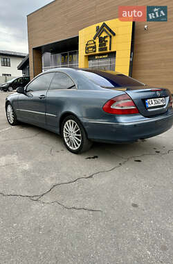Купе Mercedes-Benz CLK-Class 2003 в 