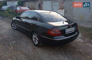 Купе Mercedes-Benz CLK-Class 2003 в 