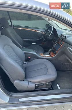 Купе Mercedes-Benz CLK-Class 2003 в 