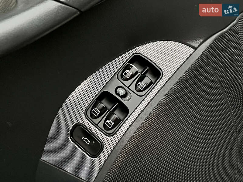 Купе Mercedes-Benz CLK-Class 2003 в Івано-Франківську