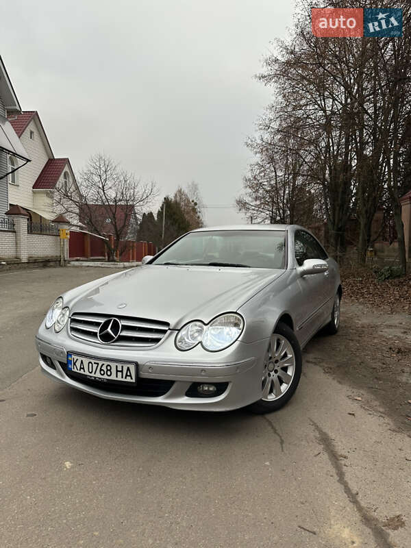 Mercedes-Benz CLK-Class 2005