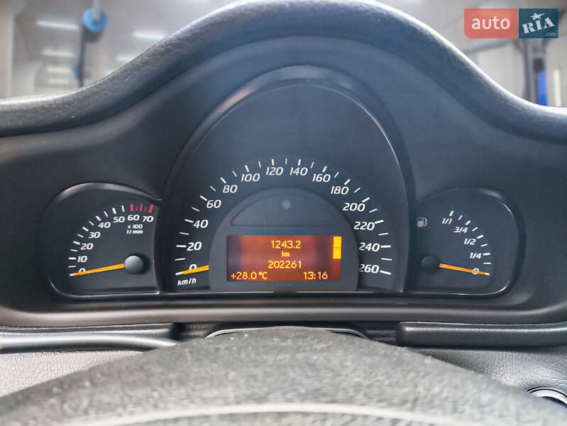 Купе Mercedes-Benz CLK-Class 2004 в Киеве