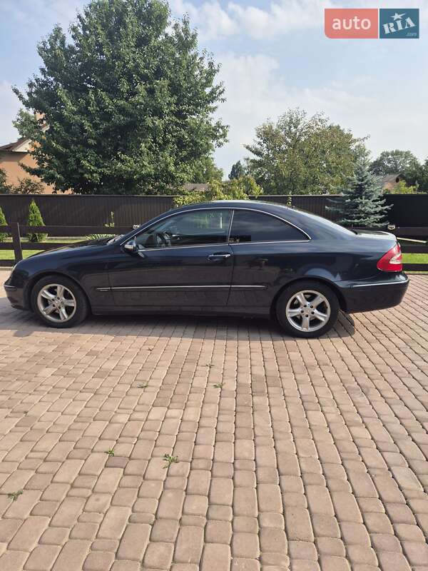 Купе Mercedes-Benz CLK-Class 2004 в Кицмани