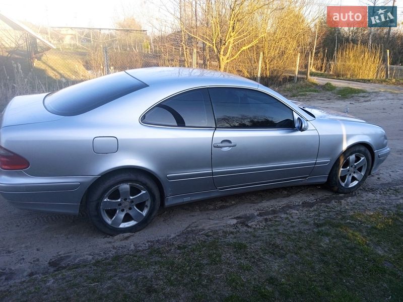 Mercedes-Benz CLK-Class 2000