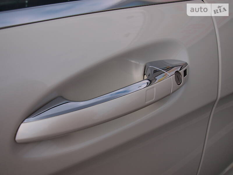 Седан Mercedes-Benz CLS-Class 2011 в Києві