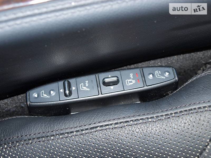 Седан Mercedes-Benz CLS-Class 2011 в Києві