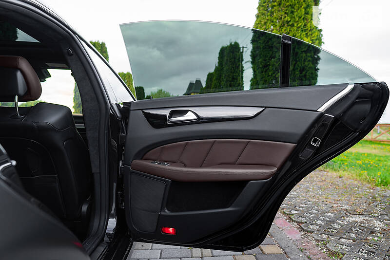 Купе Mercedes-Benz CLS-Class 2012 в Черновцах
