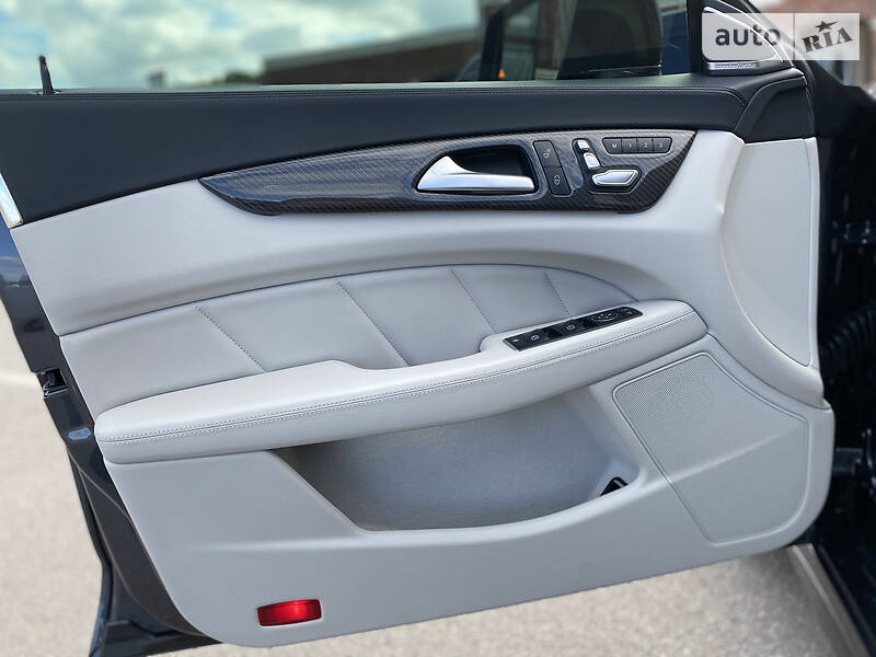 Седан Mercedes-Benz CLS-Class 2015 в Киеве фото 31 Седан Mercedes-Benz CLS-Class 2015 в Киеве