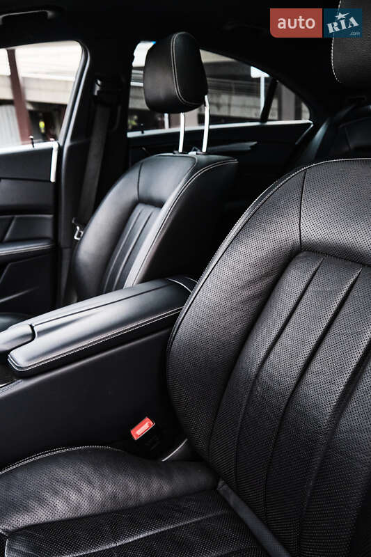 Седан Mercedes-Benz CLS-Class 2015 в Львові