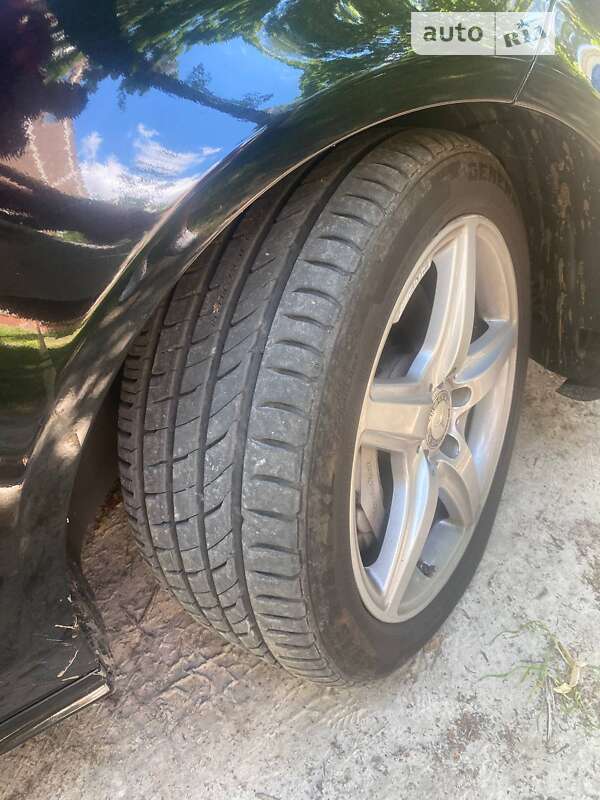 Седан Mercedes-Benz CLS-Class 2012 в Чернігові