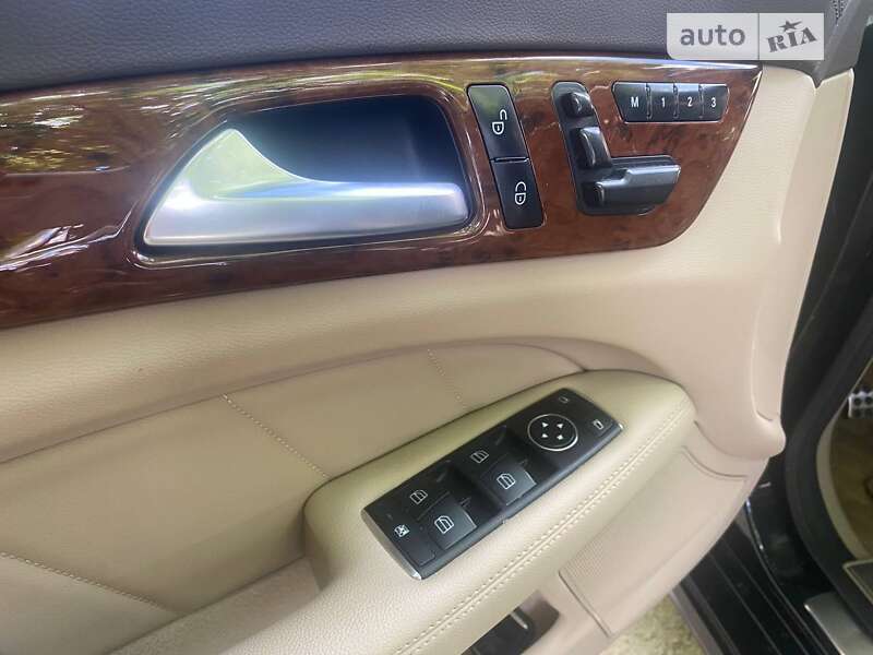 Седан Mercedes-Benz CLS-Class 2012 в Чернігові