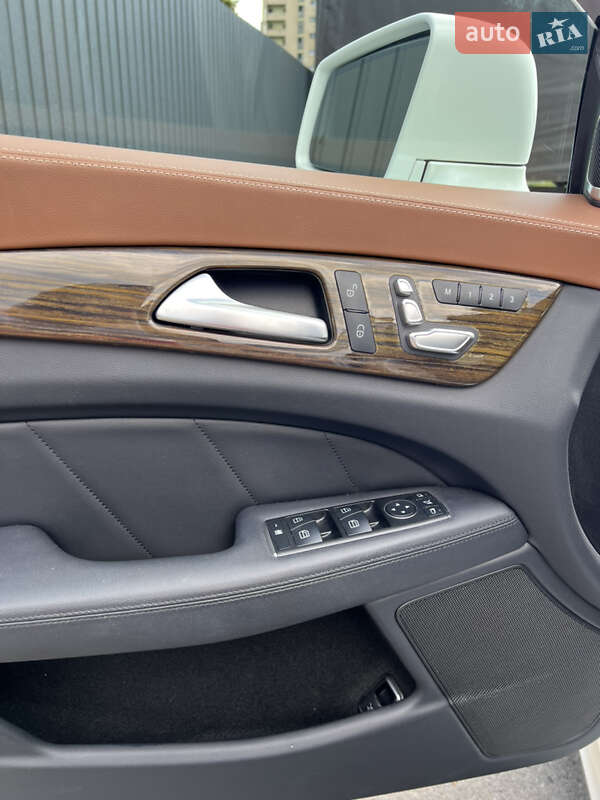 Седан Mercedes-Benz CLS-Class 2015 в Киеве фото 31 Седан Mercedes-Benz CLS-Class 2015 в Киеве