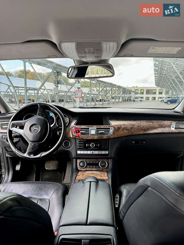 Седан Mercedes-Benz CLS-Class 2011 в Львове