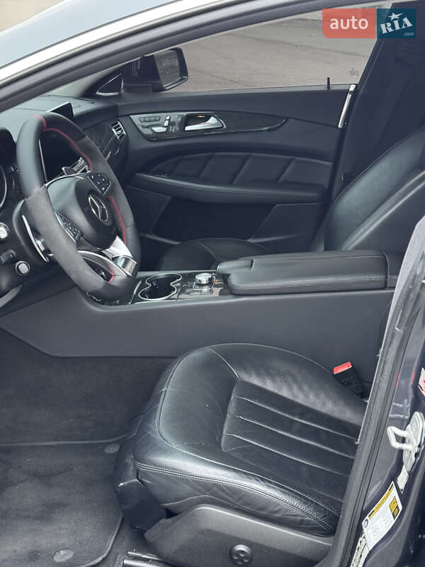 Седан Mercedes-Benz CLS-Class 2014 в Киеве