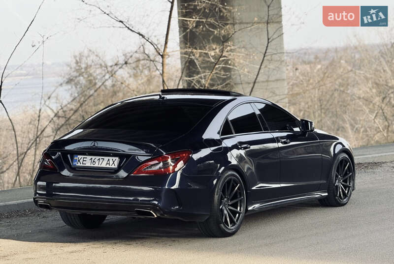 Седан Mercedes-Benz CLS-Class 2015 в Дніпрі