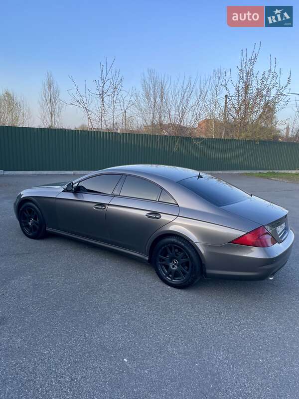 Mercedes-Benz CLS-Class 2005