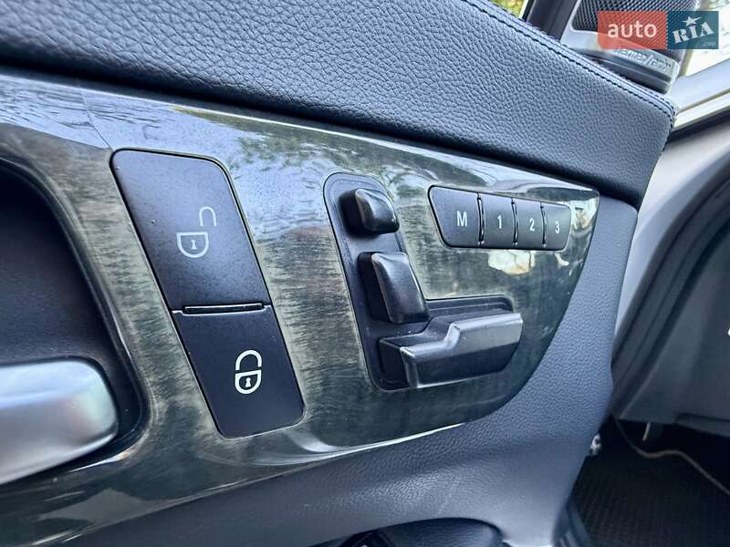 Седан Mercedes-Benz CLS-Class 2012 в Одесі