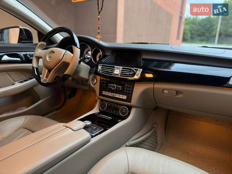 Седан Mercedes-Benz CLS-Class 2012 в Львове
