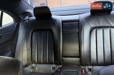 Седан Mercedes-Benz CLS-Class 2012 в 