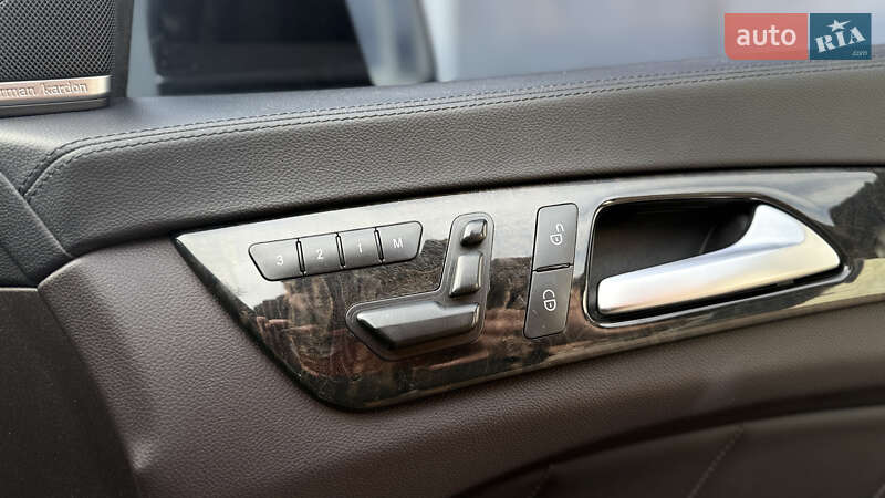 Седан Mercedes-Benz CLS-Class 2012 в Черновцах