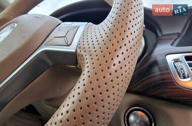 Седан Mercedes-Benz CLS-Class 2012 в 