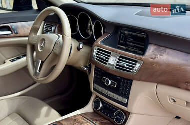 Седан Mercedes-Benz CLS-Class 2012 в 