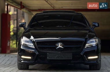 Купе Mercedes-Benz CLS-Class 2010 в 