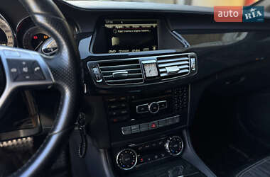 Купе Mercedes-Benz CLS-Class 2010 в 