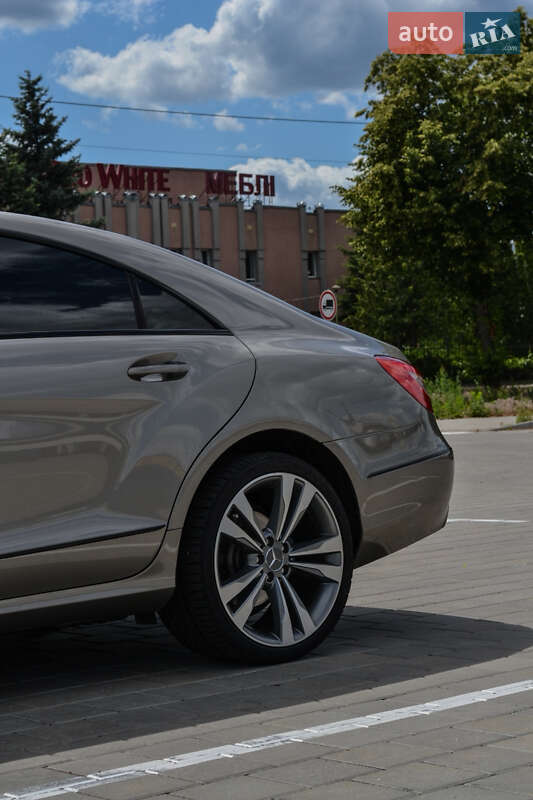Седан Mercedes-Benz CLS-Class 2011 в Черкасах