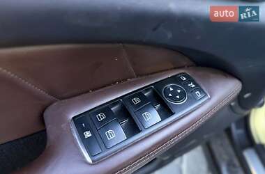 Седан Mercedes-Benz CLS-Class 2012 в 