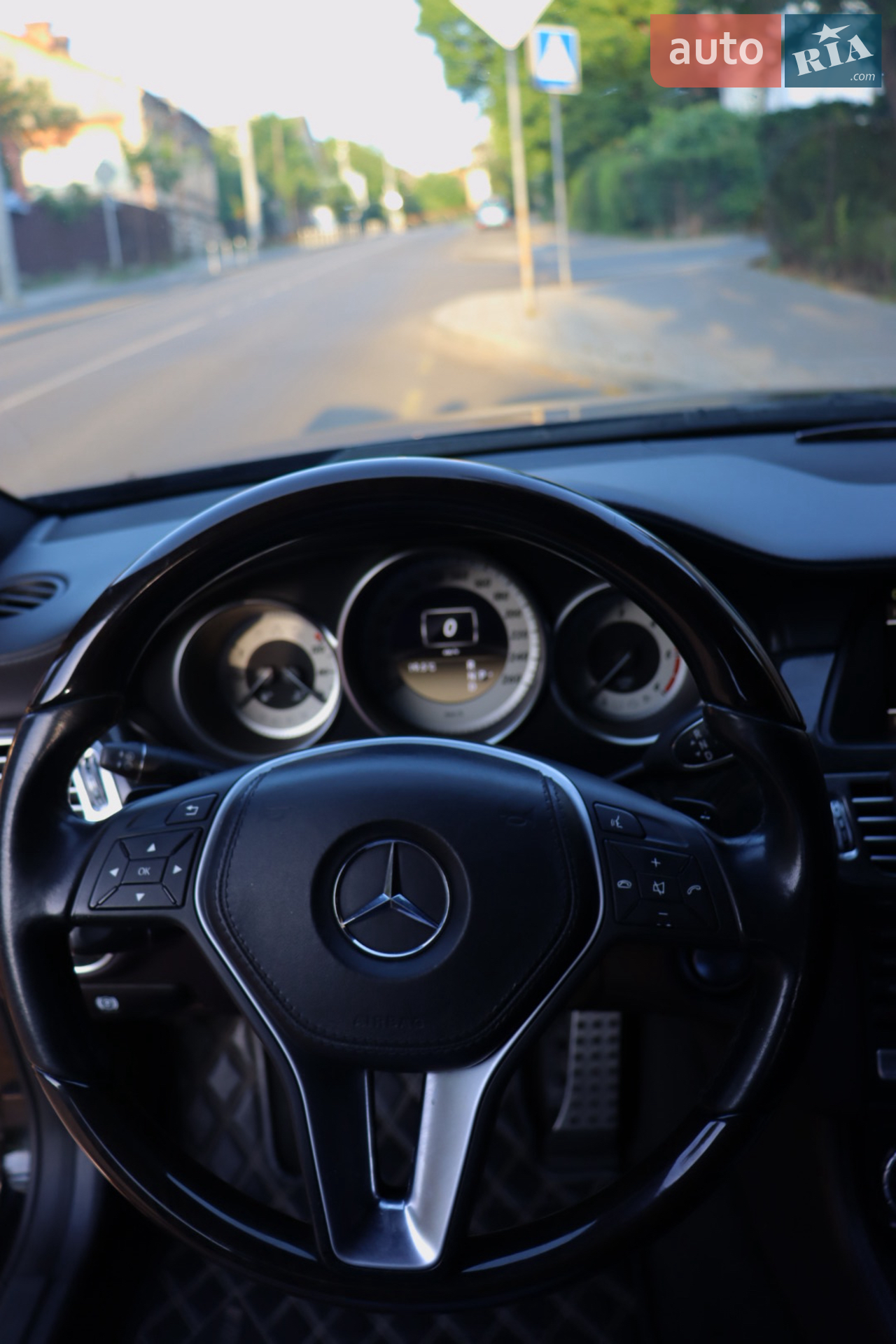2012 Mercedes-Benz CLS-klasse - мініатюра 36