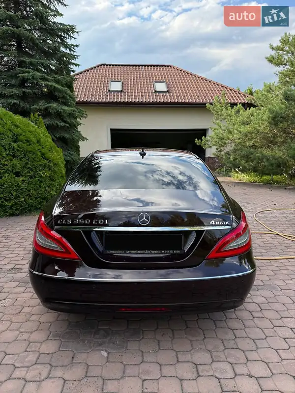 Mercedes-Benz CLS-Class 2012