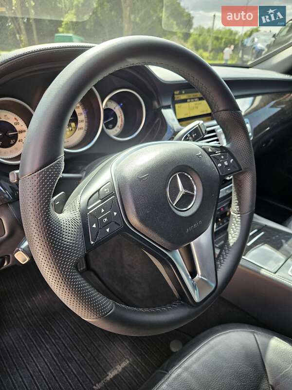 Седан Mercedes-Benz CLS-Class 2011 в Львове