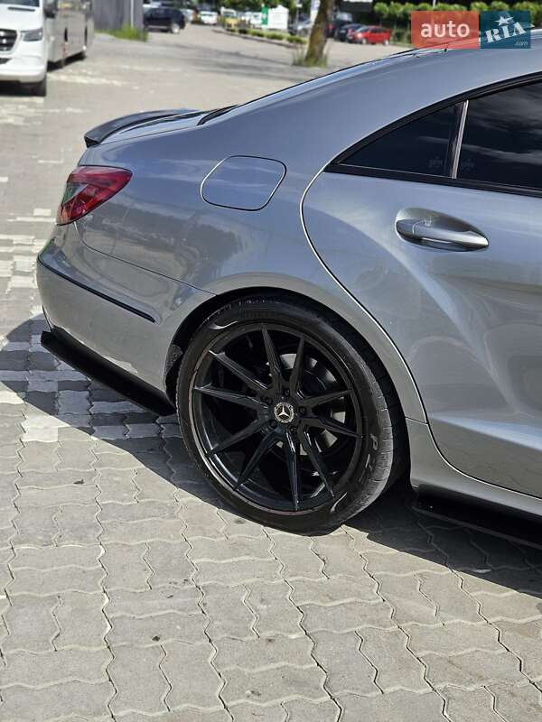 Седан Mercedes-Benz CLS-Class 2011 в Львове
