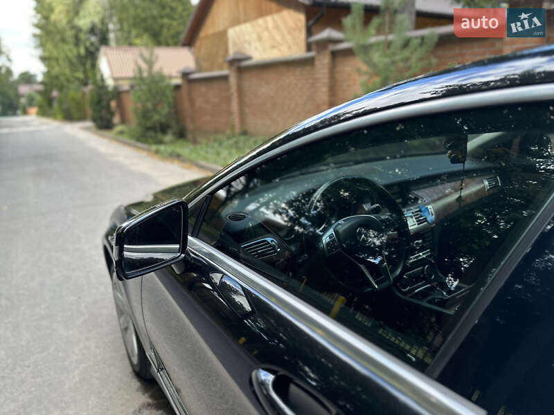 Седан Mercedes-Benz CLS-Class 2012 в Львове