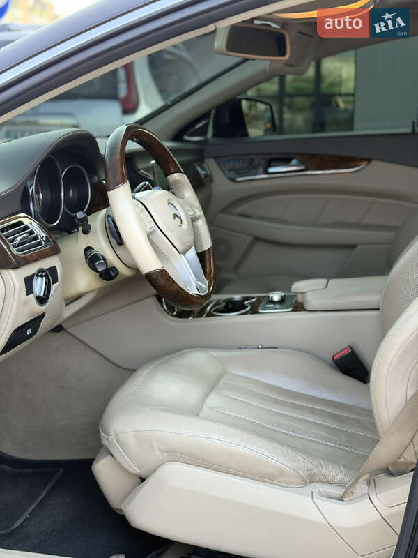Седан Mercedes-Benz CLS-Class 2012 в Калуше