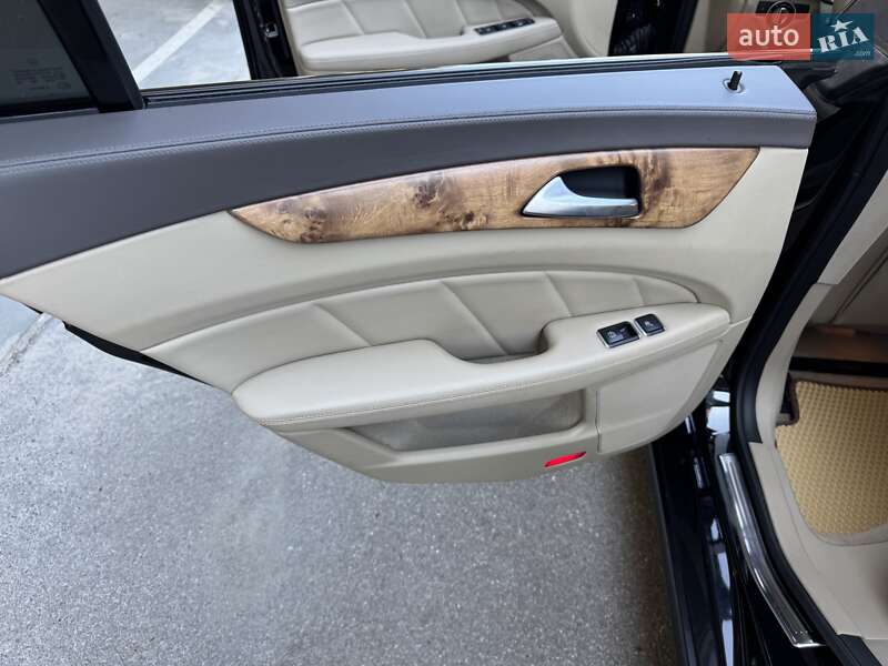 Седан Mercedes-Benz CLS-Class 2012 в Киеве