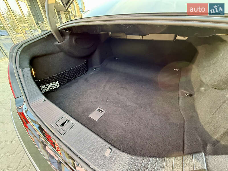 Седан Mercedes-Benz CLS-Class 2015 в Рівному