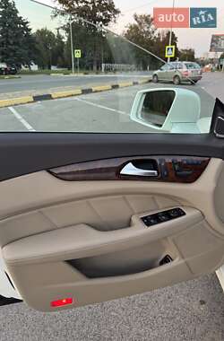 Седан Mercedes-Benz CLS-Class 2012 в 