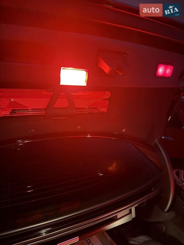 Седан Mercedes-Benz CLS-Class 2013 в Одессе фото 11 Седан Mercedes-Benz CLS-Class 2013 в Одессе